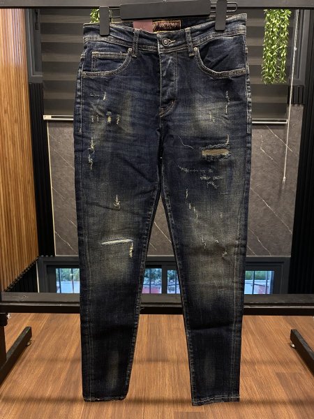 بنطلون جينز LEOVERTO 9