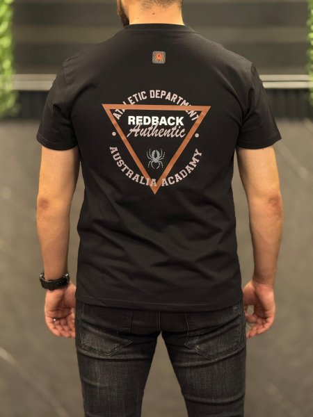 بلوزة Redback
