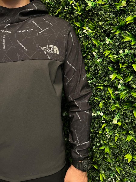 بلوزة THE North Face 
