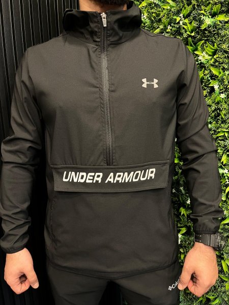 بلوزة نايلونunder armour 